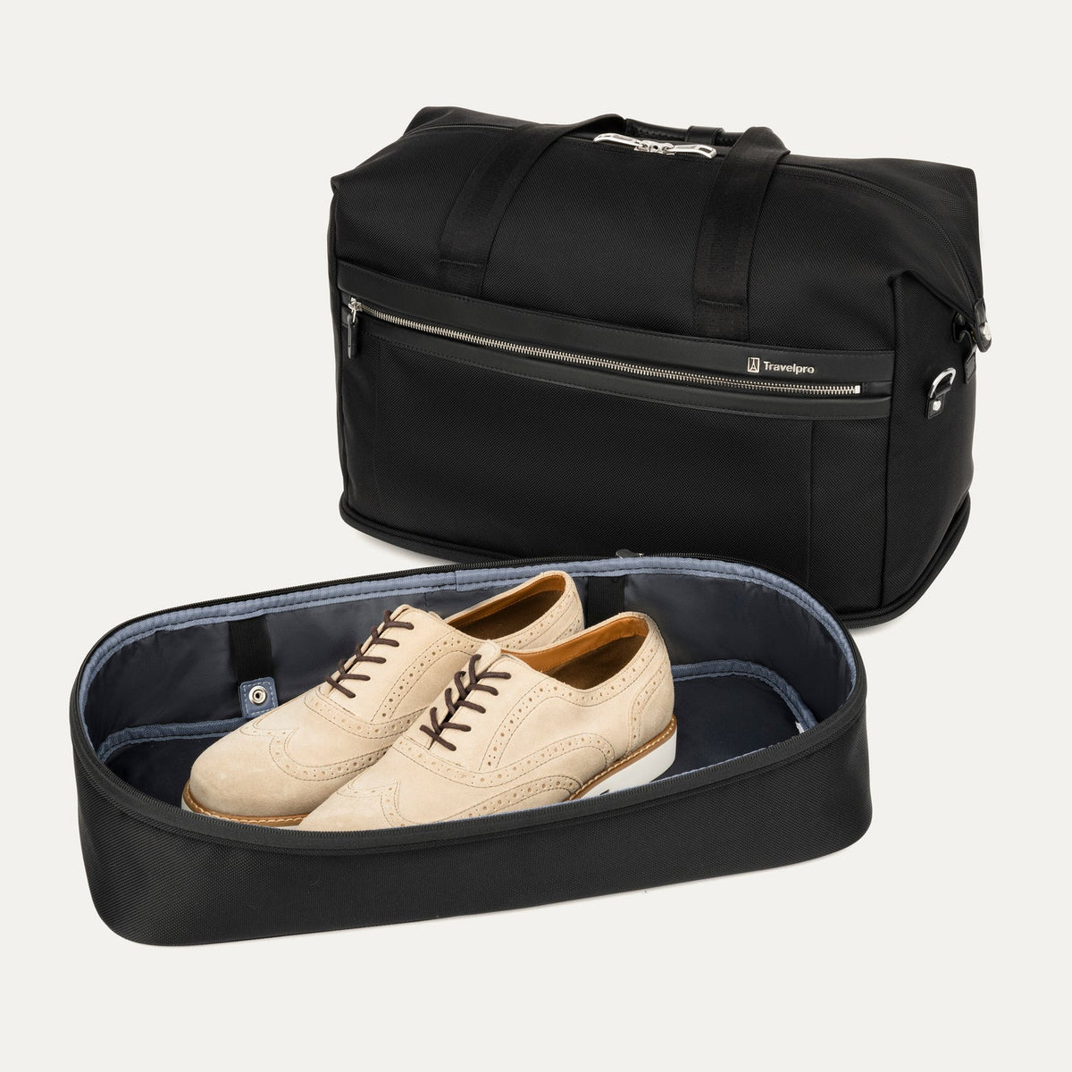 On the Move - Platinum® Elite Weekender Bag / Medium Check-In Set