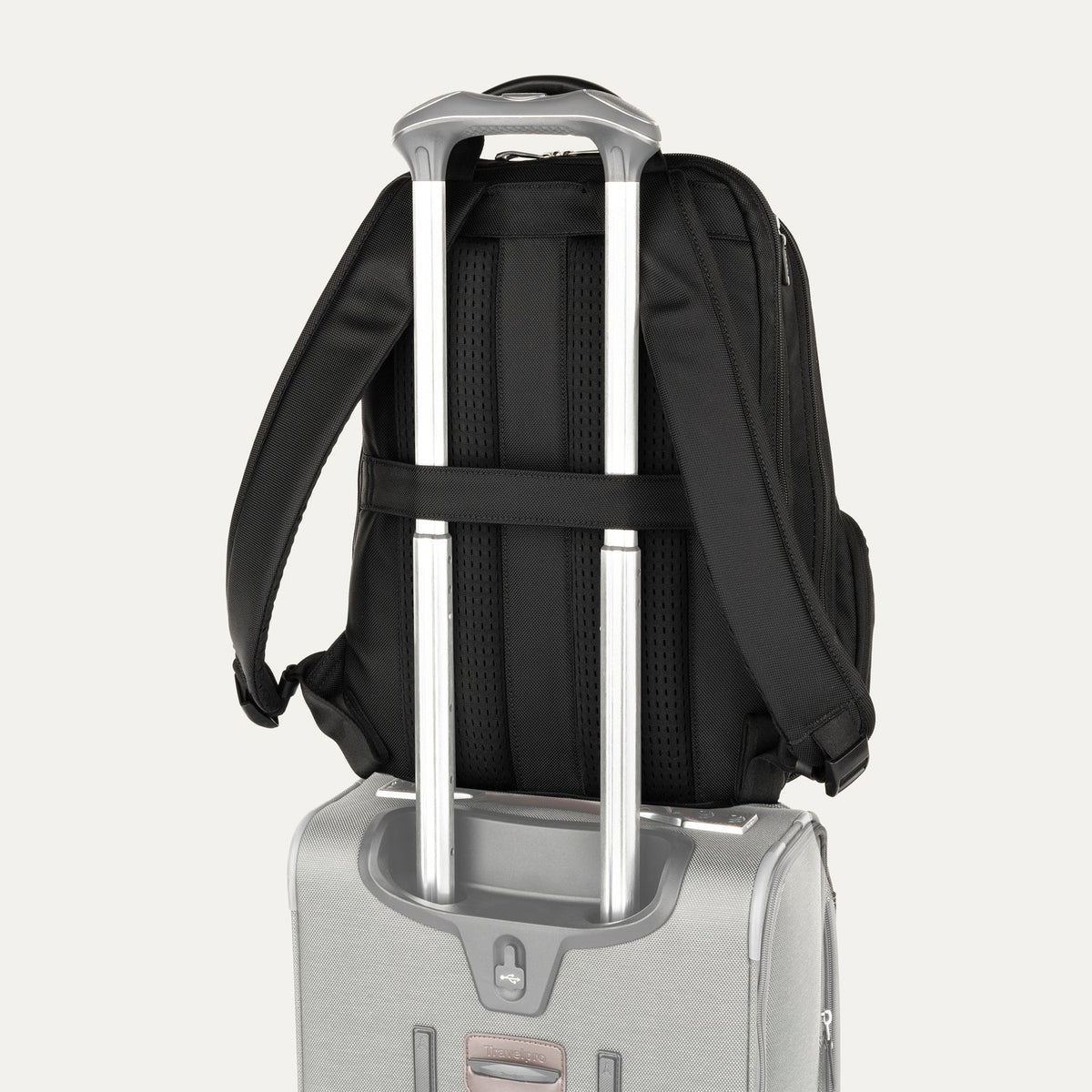 Business Trip Essentials - Platinum® Elite Backpack / Carry-On / Medium Check-In Set