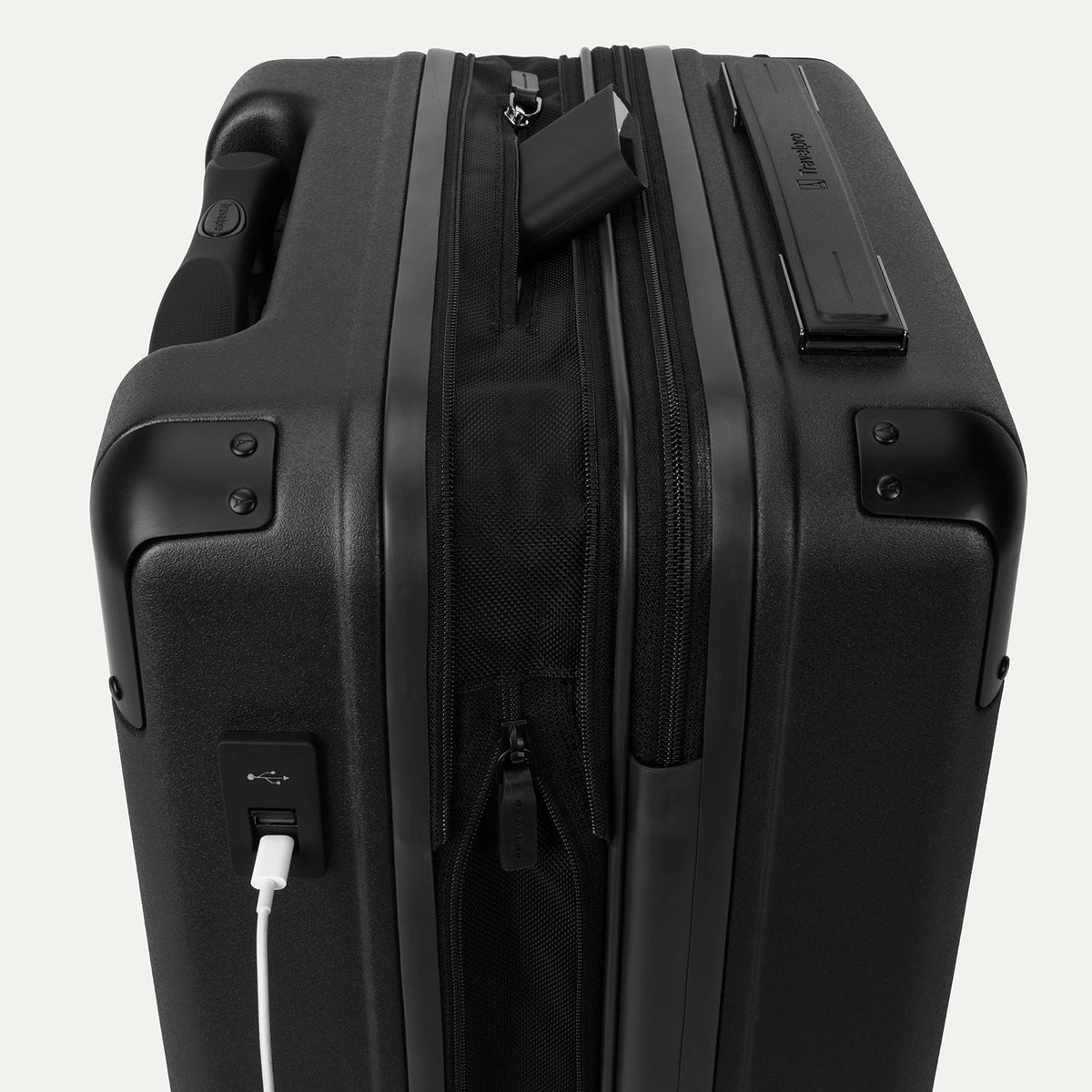 Platinum® Elite Carry-On Hardside Spinner