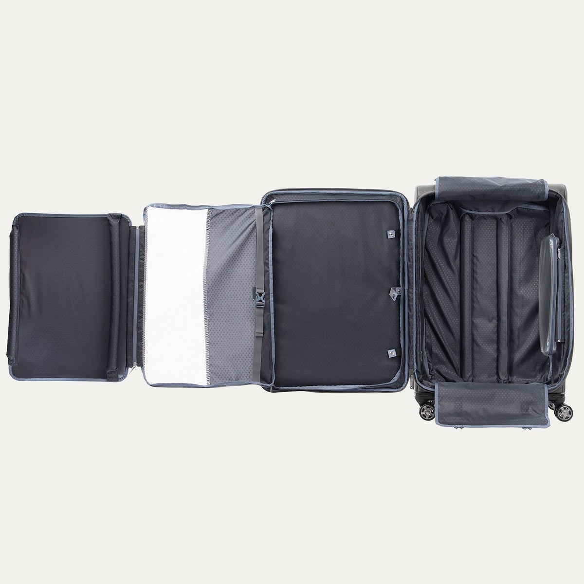Platinum® Elite Large Check-In Spinner