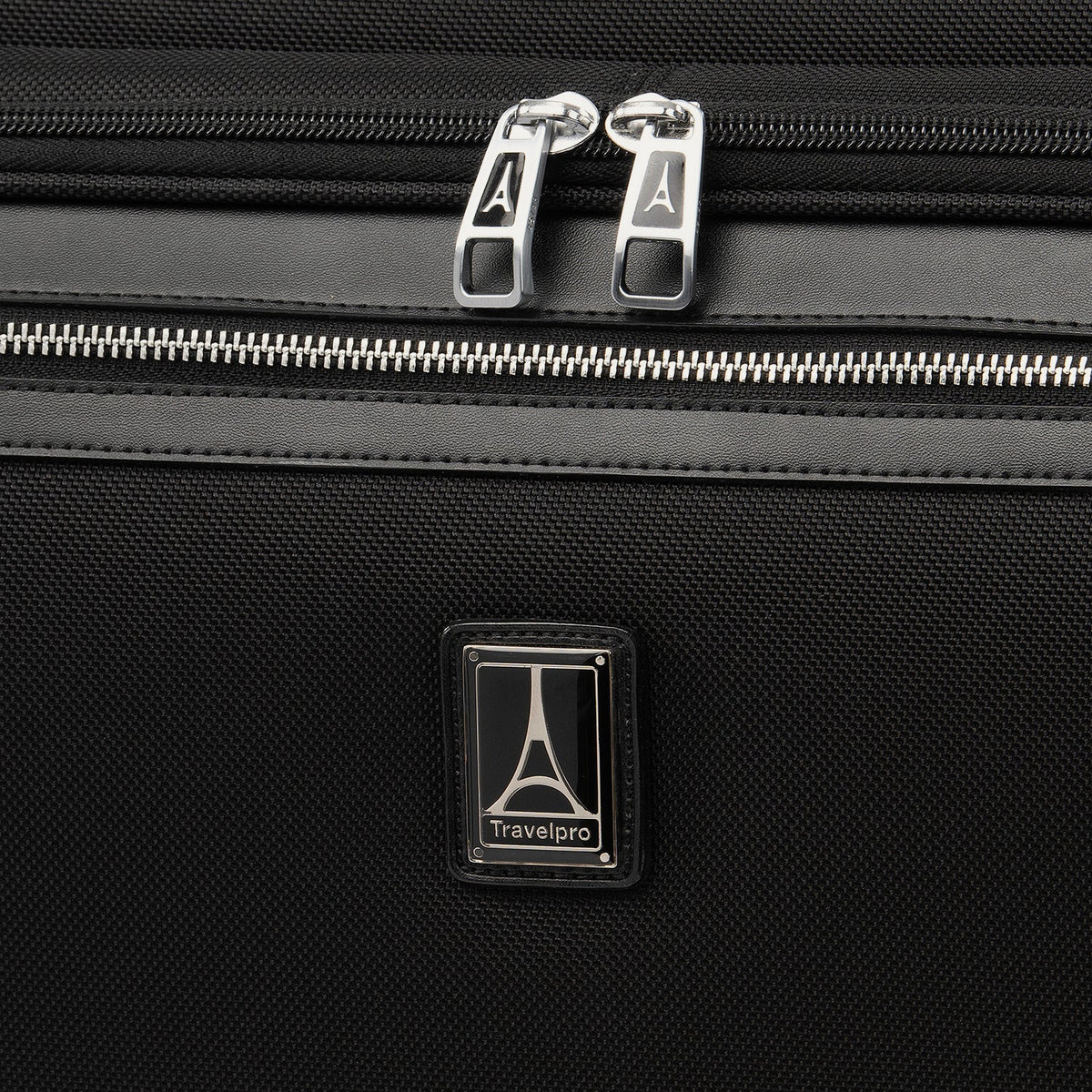 Platinum® Elite Rolling Garment Bag